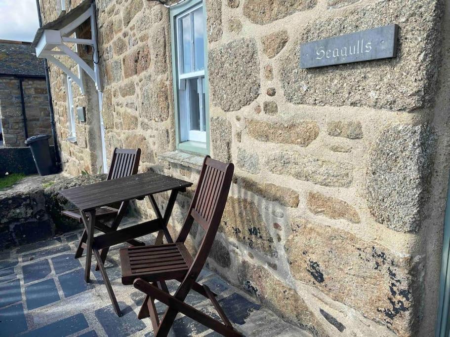 Seagulls Cottage, Touching Distance From Beach Mousehole Exterior photo